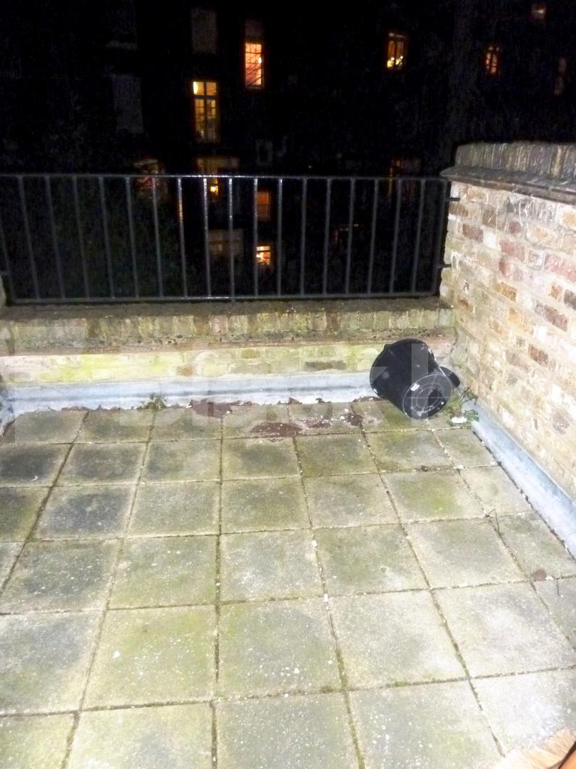 			PRIVATE ROOF TERRACE!, 1 Bedroom, 1 bath, 1 reception Flat			 Lowman Road, HOLLOWAY